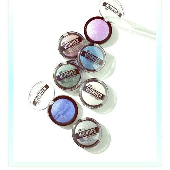 Makeup - Picture 1 of 8